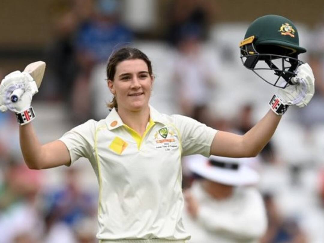 WPL Auction 2024 Delhi Capitals Pick Australias Annabel Sutherland for 2 Crore WPL Auction 2024: ఆస్ట్రేలియా ఆటగాళ్లకు కళ్లు చెదిరే ధర, అన్నాబెల్‌కు రూ. 2 కోట్లు