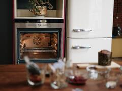 फ्रिज भी बम की तरह फट सकता है, जानिए घर में इसे कहां रखना सेफ होगा