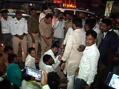 पडळकरांवरील चप्पलफेकीनंतर ओबीसी समाज आक्रमक, गुन्हा दाखल करण्याची मागणी तर इंदापूर बंदचीही दिली हाक 