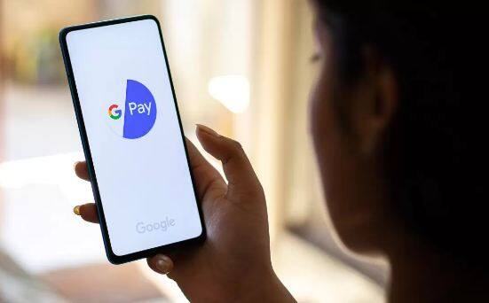 google pay charging up to rs 3 convenience fee on mobile recharges know details Google Pay ਮੋਬਾਈਲ ਰਿਚਾਰਜ਼ 'ਤੇ  ਗੁਪਤ ਤੌਰ 'ਤੇ ਲੈਣ ਲੱਗਾ Convenience Fee, ਯੂਜ਼ਰ ਦੇ ਰਹੇ ਇੰਨੇ ਪੈਸੇ