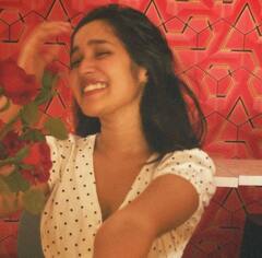 Anikha Surendran Photos : இளம்நடிகை அனிகாவின் க்யூட் புகைப்படங்கள்..!