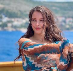 તૃપ્તિ ડિમરીએ 'એનિમલ'માં આપ્યા ઈન્ટીમેટ સીન, એક્ટ્રેસની આ બોલ્ડ તસવીરો તમે નહી જોય હોય