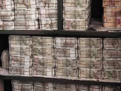 धीरज साहू के ठिकानों से मिले नोट गिनने के लिए मंगवानी पड़ी और मशीनें, कर्मचारियों की संख्या भी बढ़ाई