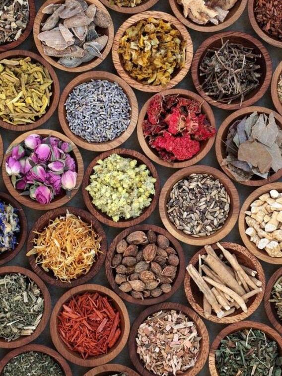 हेल्दी रहने के लिए खाना शुरू कर दें ये आयुर्वेदिक चीजें