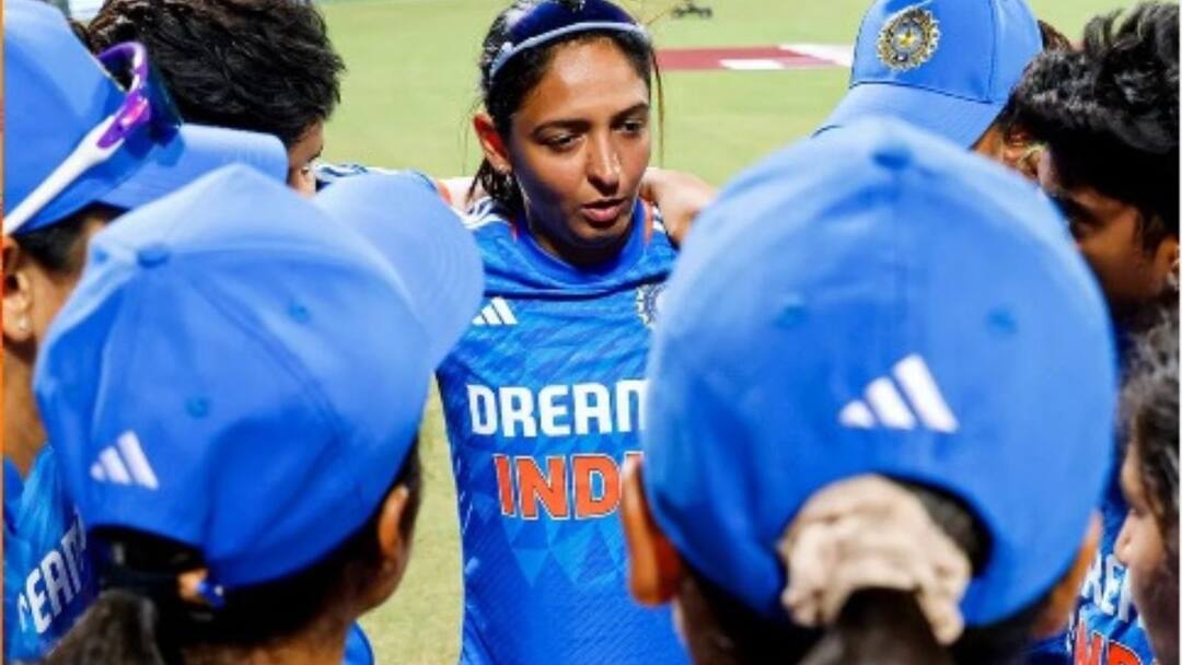 INDW vs ENGW: ইংল্য়ান্ডের বিরুদ্ধে টানা ২ ম্য়াচ হেরে খোয়াতে হল সিরিজ, কী সাফাই দিচ্ছেন হরমনপ্রীত? 'Didn't read the ball well...: Harmanpreet acknowledges batting failure as India concede series INDW vs ENGW: ইংল্য়ান্ডের বিরুদ্ধে টানা ২ ম্য়াচ হেরে খোয়াতে হল সিরিজ, কী সাফাই দিচ্ছেন হরমনপ্রীত?