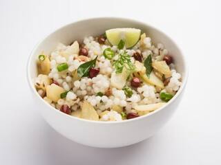 व्रत में साबूदाने की खिचड़ी खाकर हो गए हैं बोर? खाएं ये चीजें वजन भी होगा कम