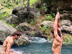 Vidyut Jammwal Nude Pics | హిమాలయాల్లో నగ్నంగా తిరుగుతున్న హీరో.. అసలేమైంది..? | ABP Desam
