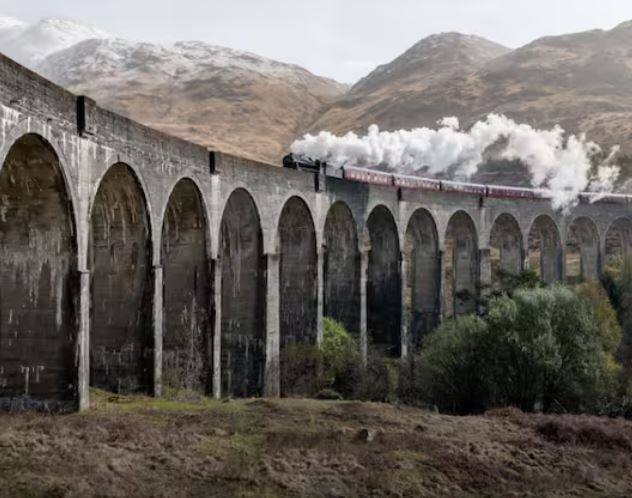 ਇਸਦੇ ਲਈ, ਗੈਰ-LHB AC ਕੋਚਾਂ ਵਿੱਚ ਇਲੈਕਟ੍ਰਾਨਿਕ ਥਰਮੋਸਟੈਟਸ ਨੂੰ 24 ਤੋਂ 26 ਡਿਗਰੀ ਸੈਲਸੀਅਸ ਦੀ ਸੈਟਿੰਗ ਨਾਲ ਅਪਡੇਟ ਕੀਤਾ ਗਿਆ ਹੈ। ਅਜਿਹੇ 'ਚ ਕਿਹਾ ਜਾ ਸਕਦਾ ਹੈ ਕਿ ਟਰੇਨ 'ਚ ਏਸੀ ਕੋਚ 'ਚ ਤਾਪਮਾਨ 25 ਦੇ ਆਸ-ਪਾਸ ਰਹਿੰਦਾ ਹੈ।