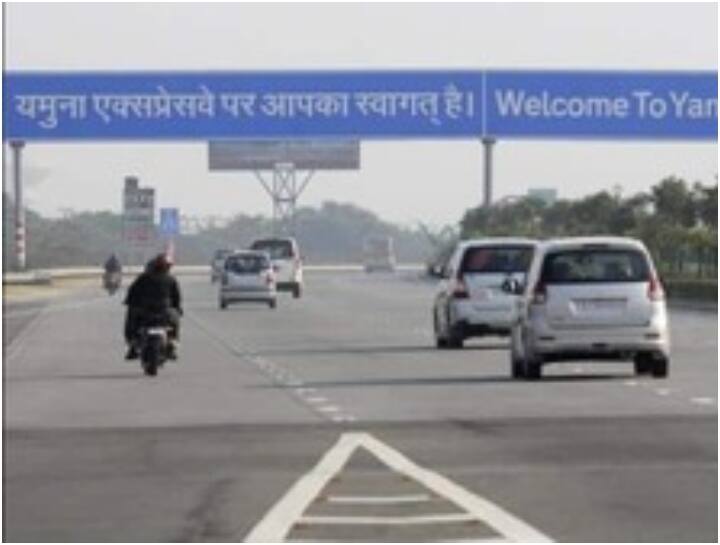 IIT Delhi conducted survey report to Yamuna Expressway Authority for Reduce accidents on Yamuna Expressway UP News: यमुना एक्सप्रेसवे पर कम होगी दुर्घटनाओं की संख्या, IIT-दिल्ली ने अथॉरिटी को बताई खामियां