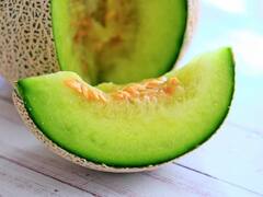 World Most Expensive Fruit: ప్రపంచంలోనే అత్యంత ఖరీదైన పండు ఇదే, కేజీ ధరతో లగ్జరీ కారు కొనొచ్చు