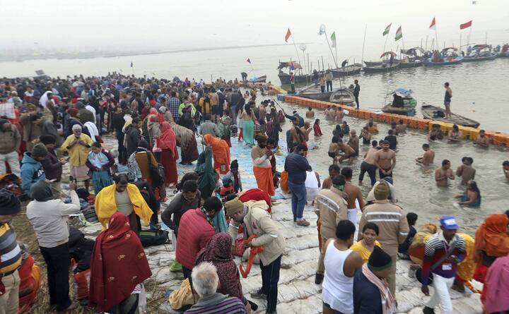 মকর সংক্রান্তি পৌষ মাসের শুক্লপক্ষের পঞ্চম তিথিতে ১৫ জানুয়ারি রবি যোগ, শতভিষা নক্ষত্রে পালিত হবে। এই দিনে ভারিয়ান যোগ সারাদিন থাকবে। রবি যোগ হবে সকাল ৭:১৫ থেকে ৮:০৭ পর্যন্ত।