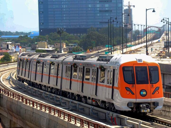 Vande Metro Train Will Run between Indore to Ujjain Vande Metro Start Schedule Ujjain Kumbh 2024 ann Indore Metro: इंदौर को मिली वंदे मेट्रो ट्रेन की सौगात, जल्द जारी होगा शेड्यूल, उज्जैन कुंभ यात्रियों को होगी सहूलियत