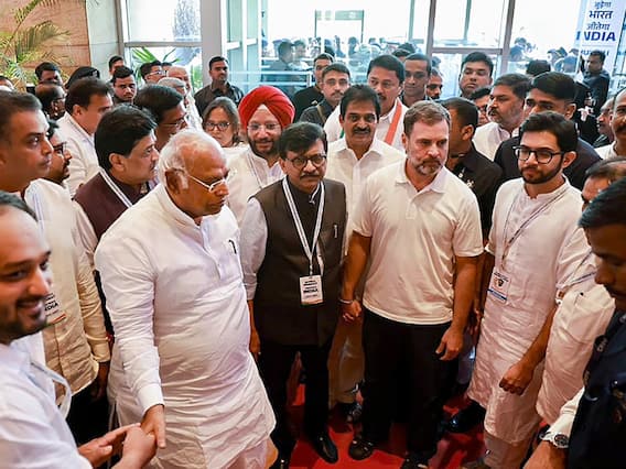 Maharashtra Politics: लोकसभा चुनाव को लेकर संजय राउत ने कांग्रेस को चेताया, BJP की जीत के बाद EVM पर उठाए सवाल Maharashtra Politics: लोकसभा चुनाव को लेकर संजय राउत ने कांग्रेस को चेताया, BJP की जीत के बाद EVM पर उठाए सवाल