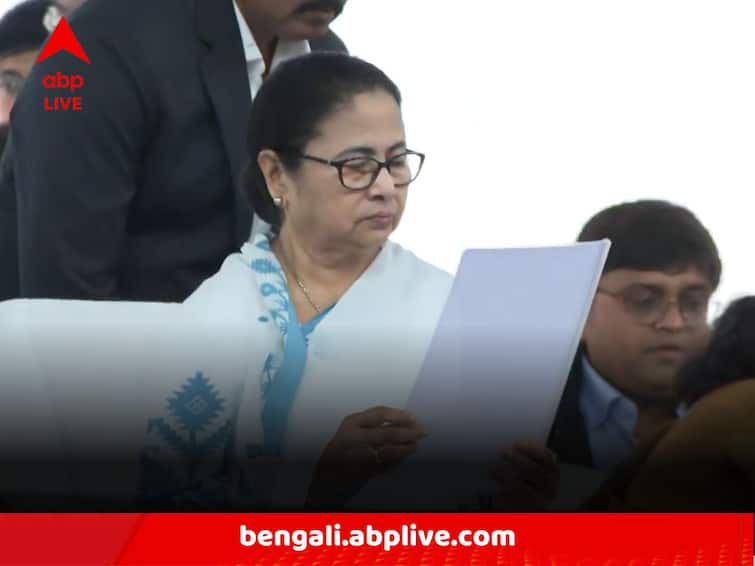 CM Mamata Banerjee Announces Leasehold Or Patta Of Land For Every Tea Garden Worker From Alipurduar Meeting Mamata On Tea Garden Workers: 'চা-শ্রমিকদের প্রত্যেককে জমির পাট্টা দেব', গেরুয়া শিবিরের শক্তঘাঁটিতে দাঁড়িয়ে ঘোষণা মুখ্যমন্ত্রীর