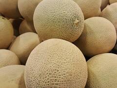 मियाजाकी आम नहीं...ये है दुनिया का सबसे महंगा फल