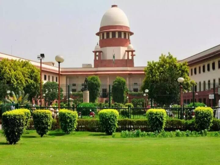 Supreme Court to deliver verdict on pleas challenging scrapping of Article 370 today Article 370 : 370 சட்டப்பிரிவு செல்லுமா? ஜம்மு காஷ்மீர் வழக்கில் இன்று தீர்ப்பு அளிக்கிறது உச்சநீதிமன்றம்..
