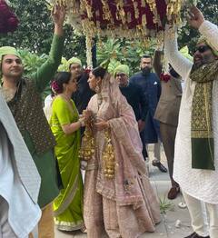 Pics: बहन की शादी में फूट-फूटकर रोईं Sanya Malhotra, इमोशनल कर देंगी विदाई की ये तस्वीरें