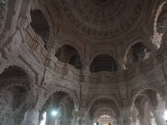 Ayodhya News: રામ મંદિરમાં 5 ગુંબજ, મોટુ શિખર અને 30થી વધુ સૂર્ય સ્તંભ સાથે દેખાઇ રહી ભવ્ય કોતરણી, જુઓ.....