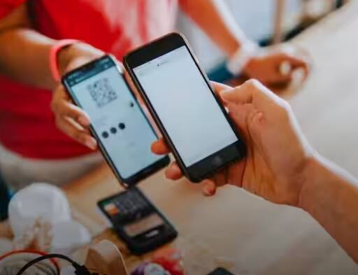 ਜੇਕਰ ਤੁਸੀਂ ਗਲਤੀ ਨਾਲ ਕਿਸੇ ਹੋਰ ਨੰਬਰ ਜਾਂ ਖਾਤੇ 'ਚ ਪੈਸੇ ਭੇਜ ਦਿੱਤੇ ਹਨ, ਤਾਂ ਤੁਸੀਂ 48 ਘੰਟਿਆਂ ਦੇ ਅੰਦਰ ਆਪਣੇ ਪੈਸੇ ਕਢਵਾ ਸਕਦੇ ਹੋ।