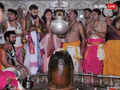 Year Ender 2023:  साल 2023 में सेलिब्रेटिज की धर्मिक यात्राएं, जानें आपके फेवरेट स्टार्स ने कहां-कहां माथा टेका