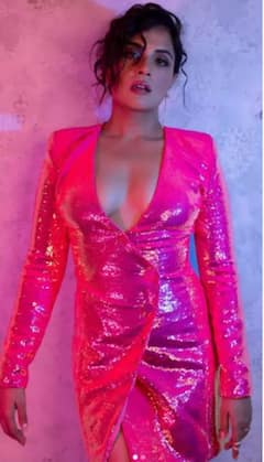 Richa Chadha ने सुनाई अपनी Love Story, कहा-'अब तो बात पुरानी हो गई' | ENT LIVE