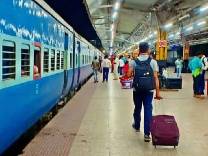 Indian Railway diverted four trains passing through kota division Barabanki railway station and Ayodhya cant ANN Rajasthan: यात्रीगण ध्यान दें! कोटा मंडल से गुजरने वाली चार गाड़ियों का रूट बदला, यात्रा से पहले चेक करें लिस्ट