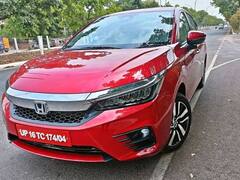 Highest Discount Cars: इन कारों पर मिल रहा इतना तगड़ा डिस्काउंट, जानकर नहीं होगा यकीन!