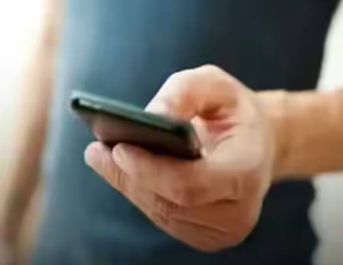 तुमचे पैसे तुम्ही चुकून दुसऱ्याला दिले असल्यास परत कसे मिळवायचे ते आम्ही तुम्हाला सांगू.