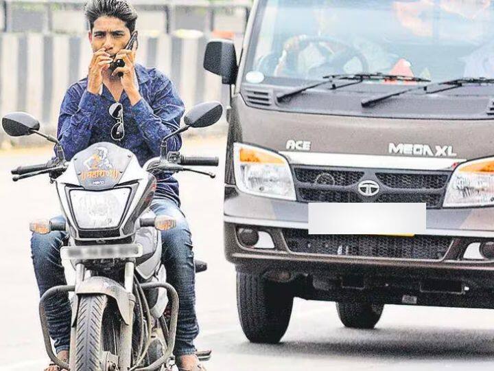 वहीं, कुछ लोगों को सामान्य गति से गाड़ी चलाने की आदत नहीं होती है और ऐसे में वे ओवर स्पीडिंग का शिकार हो जाते हैं. जब चालान घर आता है तो होश उड़ जाते हैं. इसलिए आपको इस बात का ध्यान रखना चाहिए कि सड़क पर कई जगहों पर कैमरे या डिवाइस लगे होते हैं, जो आपकी स्पीड मापते हैं, इसलिए अगर आप गलती करते हैं तो आपका बार-बार चालान होगा.