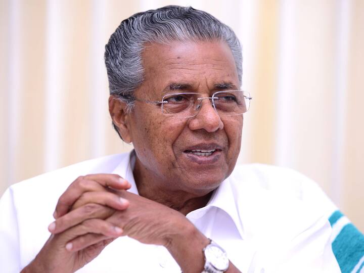 Kerala Students Union activists throw Shoes At CM's Convoy Congress Terms It As Emotional Outburst 4 Student Activists Booked For Throwing Shoes At Kerala CM's Convoy, Cong Says, 'Emotional Outburst'