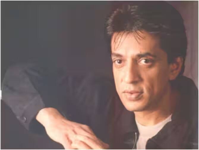 மறைந்த நடிகர் ரகுவரன் டிசம்பர் 11 ஆம் தேதி பிறந்துள்ளார். இவரின் குரலுக்கும், உடல் மொழிக்கும், வில்லத்தனத்திற்கும் பல ரசிகர்கள் உள்ளனர்