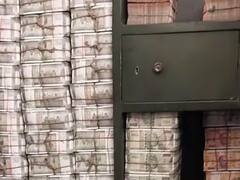 IT Raid on Dhiraj Prasad Sahu: 3 बँकांचे कर्मचारी अन् 40 मशिन्सही थकल्या; धीरज साहूंच्या घरी सापडलेल्या नोटा मोजता मोजता आयकर विभागाच्या नाकी नऊ