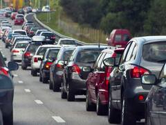 इस छोटी सी गलती पर कट जाता है हजारों का चलान, गाड़ी चलाने से पहले जान लें ये नियम