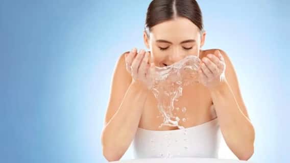 Skin Care Tips : हिवाळ्यात फेसवॉश ऐवजी 'या' गोष्टींनी चेहरा धुवा; त्वचेचा ग्लो आणखी वाढेल Skin Care Tips : हिवाळ्यात फेसवॉश ऐवजी 'या' गोष्टींनी चेहरा धुवा; त्वचेचा ग्लो आणखी वाढेल