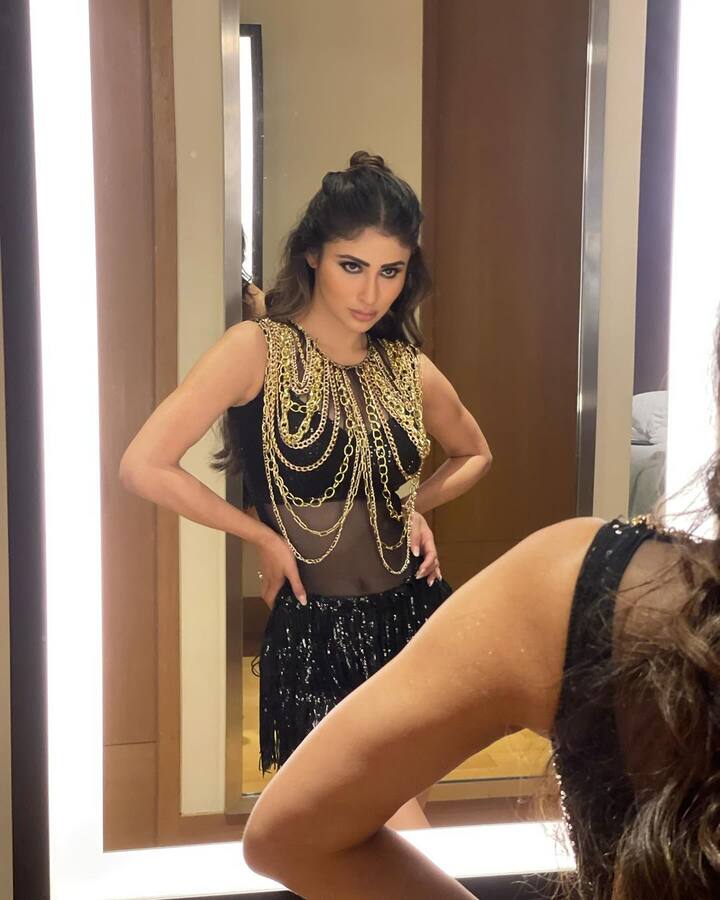 మౌనీ రాయ్ (Image Courtesy : imouniroy / Instagram)