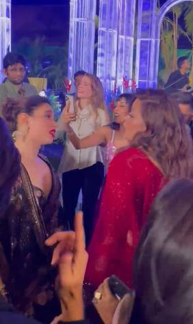 Randeep Hooda Reception Video: रणदीप हुड्डा के रिसेप्शन में एक्टर की दुल्हन संग जमकर थिरकीं तमन्ना भाटिया, वायरल हुआ वीडियो