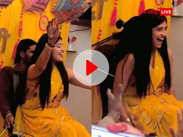 Bride dance on the dholak the drummer did such thing video went viral watch Video: ढोलक पर चढ़कर थिरक रही थी दुल्हन, ढोल वाले ने कर दी ऐसी हरकत, लोग बोले- 'भाई की किस्मत खुल गई...'