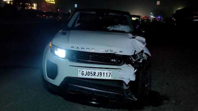 Once again speeding in Valsad, range rover hit bike rider, driver died on the spot વલસાડમાં ફરીએકવાર રફ્તારનો કહેર, રેન્જ રોવરે બાઈક ચાલકને અડફેટે લેતા ચાલકનું ઘટના સ્થળે જ મોત