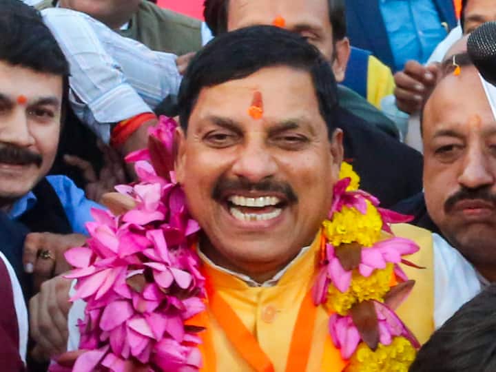 Madhya Pradesh Chief Minister Mohan Yadav is son in law of Sultanpur in Uttar Pradesh now Detail Mohan Yadav: सुल्तानपुर के दामाद का एमपी में होगा 'राजतिलक', संभालेंगे मुख्यमंत्री की कुर्सी, सामने आई जश्न की तस्वीरें
