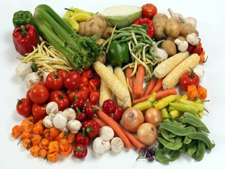 vegetables price list december 12  2023 chennai koyambedu market tomato carrot price Vegetable Price: குறைந்தது வெங்காயம், தக்காளி விலை.. மற்ற காய்கறிகளின் நிலவரம் என்ன? இன்றைய பட்டியல் இதோ..