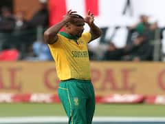 WATCH: Lizaad Williams Mocks 'Prince' Shubman Gill After Removing Him For Duck