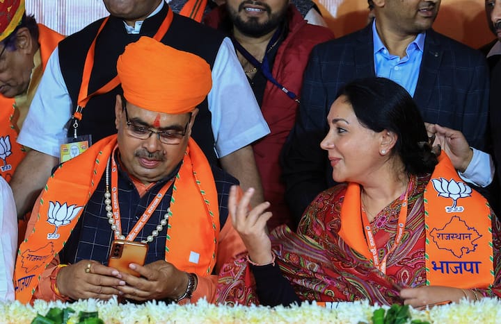 नए सीएम के रूप में चुने जाने वाले भजनलाल शर्मा ने राजनीति विज्ञान में स्नातकोत्तर की डिग्री हासिल की हुई है.