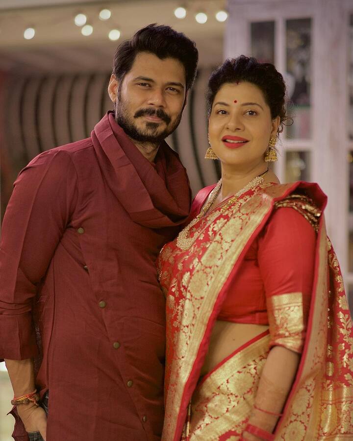 संभावना सेठ इन दिनों एक्टिंग से दूर हैं. लेकिन वो सोशल मीडिया पर काफी एक्टिव रहती हैं.