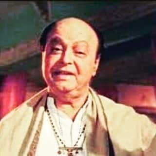 देश के विभाजन से पहले रामानंद लाहौर फिल्म इंडस्ट्री में राइटर और एक्टर भी हुआ करते थे. इसीलिए फिल्मों में काम करने के लिए वो दिल्ली से मुंबई पहुंचे थे. रामानंद चोपड़ा से रामानंद सागर बनने के पीछे भी एक दिलचस्प किस्सा है.