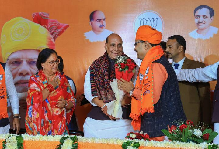 बदललेलं वास्तव वसुंधरा राजे स्वीकारू शकल्या नाहीत अशी चर्चा आहे.