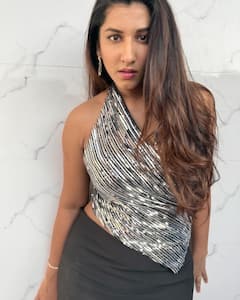 Vishnu Priya Bhimeneni: మోడ్రన్ డ్రస్‌లో మెస్మరైజ్ చేస్తున్న విష్ణుప్రియ