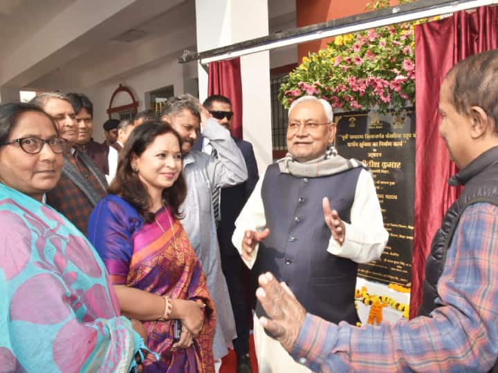 Bihar CM Nitish Kumar Reached Motihari Inaugurated Cafeteria in Kesariya ANN Bihar News: केसरिया पहुंचे सीएम नीतीश कुमार, कैफेटेरिया का उद्घाटन किया, अधिकारियों को दिए ये निर्देश