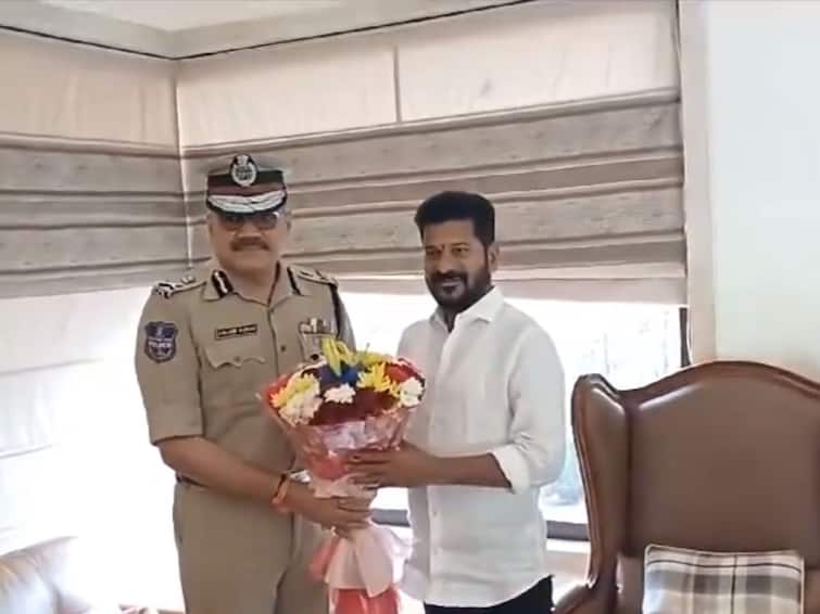 telangana DGP Anjani kumar suspension revoked had met revanth reddy amid counting Telangana Politics: ஆரம்பமே அதிரடி..! முதலமைச்சர் ரேவந்த் ரெட்டியை சந்தித்த விவகாரம்: தெலங்கானா டிஜிபியின் சஸ்பெண்ட் ரத்து
