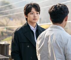 Korean Web Series: 'स्ट्रेंजर' से लेकर 'द ग्लोरी' तक  सस्पेंस और थ्रिलर से भरपूर हैं ये टॉप कोरियन वेब सीरीज, देखकर हिल जाएगा दिमाग