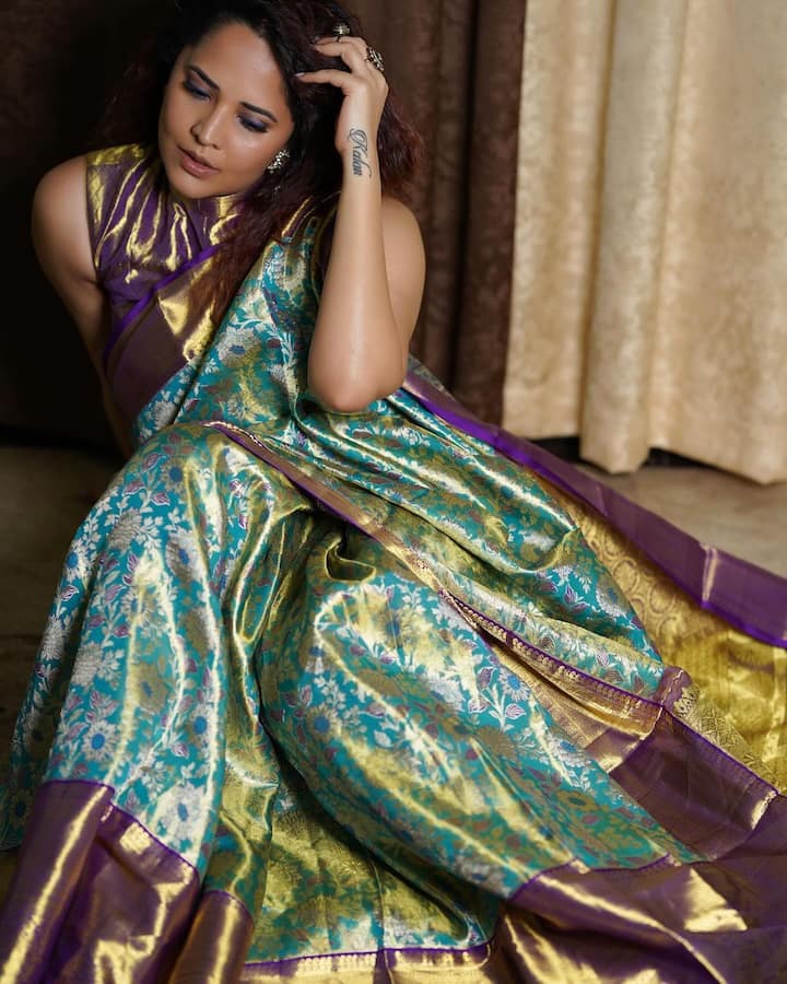 అనసూయ భరద్వాజ్ తన లేటెస్ట్ ఫొటోలు ఇన్‌స్టాగ్రామ్‌లో షేర్ చేశారు.